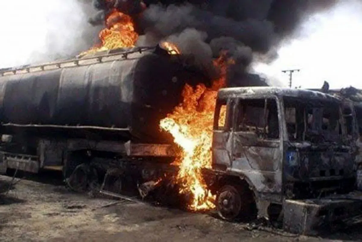 Black Sunday in Niger as over 30 People, 50 Cattle 'roast' in Petrol Tanker Explosion