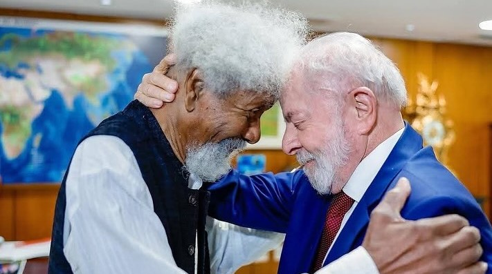 Soyinka romances Brazilian President with his Book...